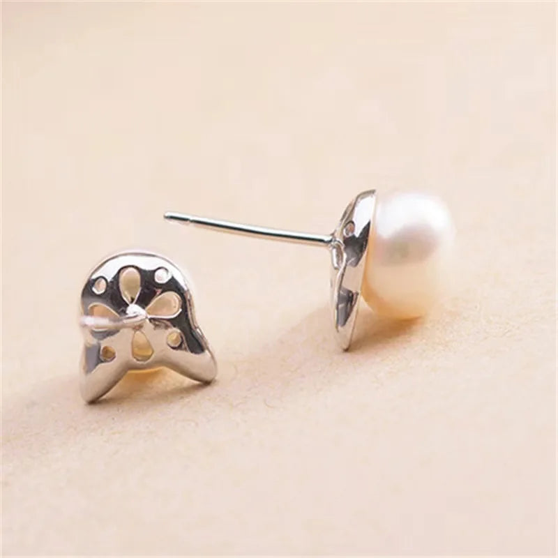 Elegant Cat Pearl Earrings