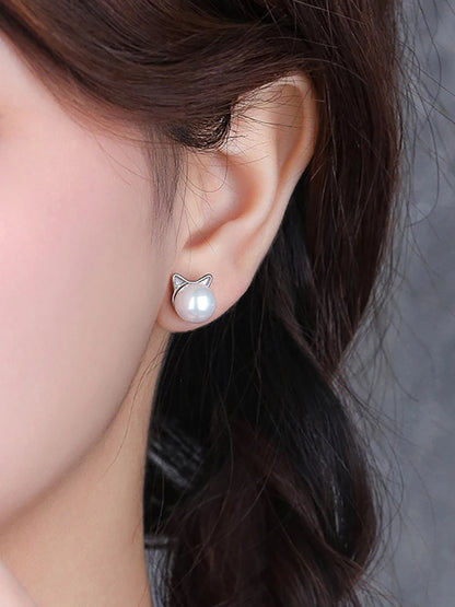 Elegant Cat Pearl Earrings